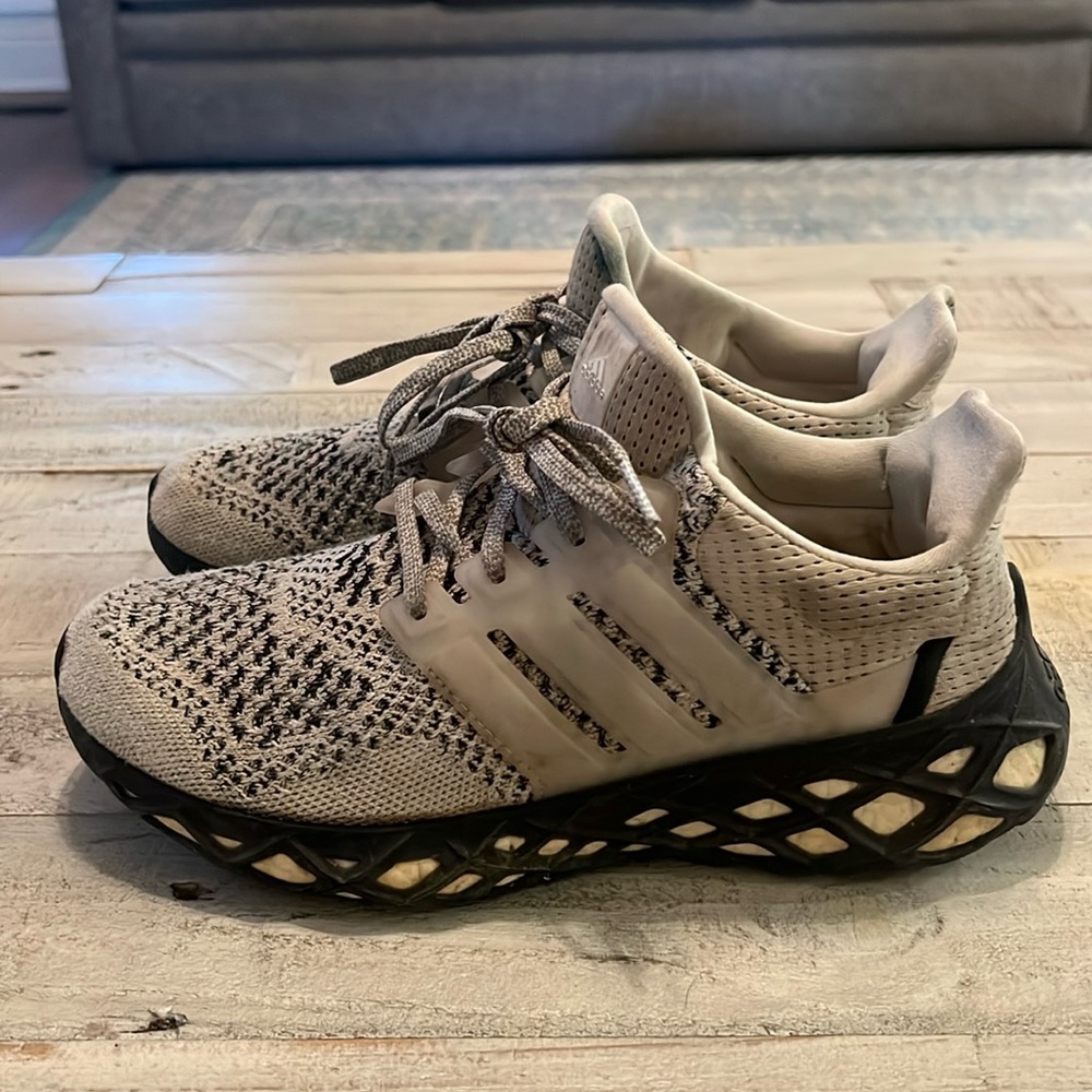 Adidas Ultraboost Web DNA